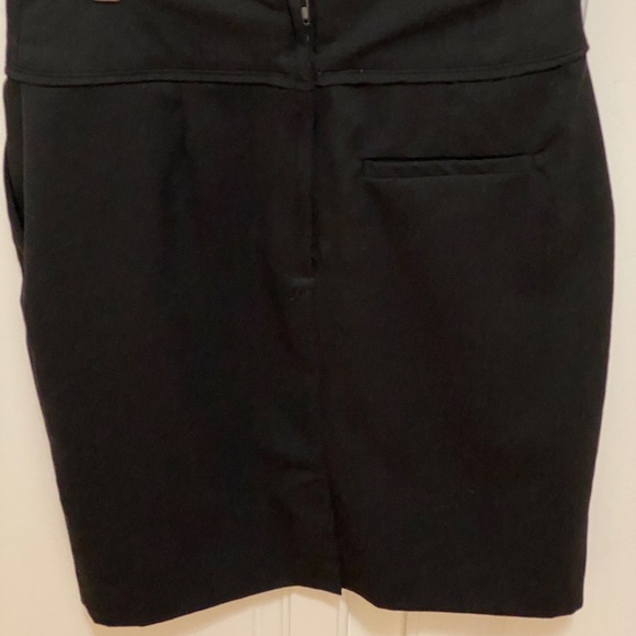 H&M skirt Black size 6 side pockets. - Picture 4 of 5